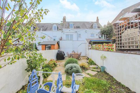 2 bedroom property for sale, 2 Guelles Lane, St Peter Port, Guernsey, GY1