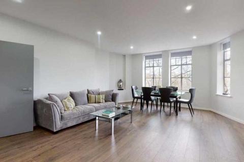 3 bedroom flat to rent, Palgrave Gardens