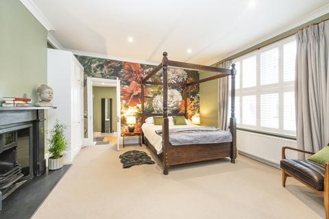 4 bedroom detached house to rent, Friars Stile Road, Richmond, Surrey