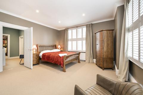 4 bedroom detached house to rent, Friars Stile Road, Richmond, Surrey