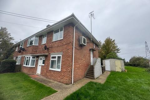 2 bedroom flat to rent, Walton Highway, Wisbech