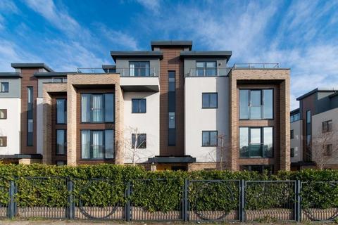 1 bedroom flat for sale, Flat 4 Coleman Court, 2 Hope Close, London, NW4 1AY