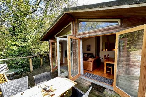 undefined, Two Bed Magical Streamside Lodge  Stonerush Lakes, Looe PL13