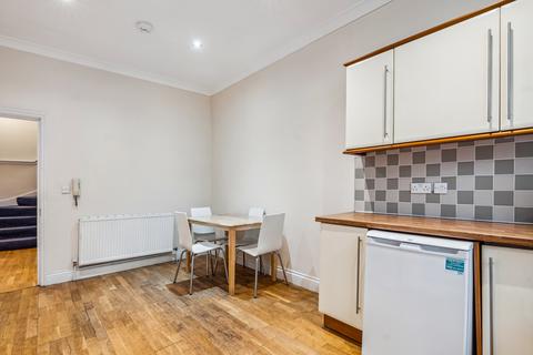 4 bedroom end of terrace house to rent, Chalton Street, Euston, London