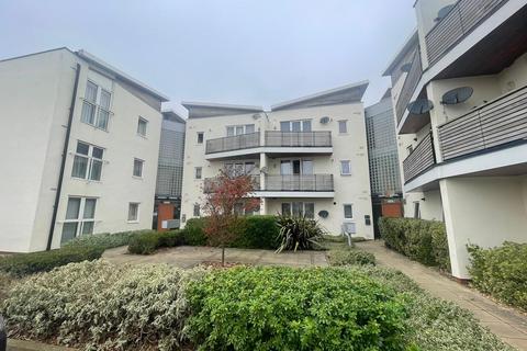 2 bedroom flat to rent, Hening Avenue, Ipswich IP3