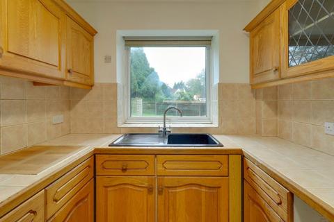 2 bedroom flat to rent, Lansdown GL51 6PZ