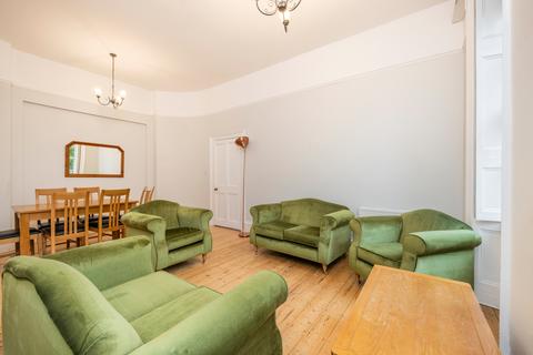 2 bedroom flat to rent, Torrington Square, London