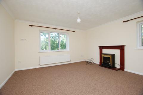 2 bedroom maisonette to rent, STANBRIDGE ROAD