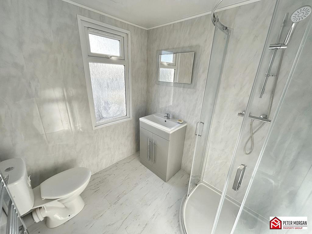 En-suite shower room