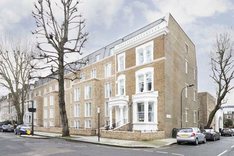 3 bedroom flat to rent, Sinclair Road, London W14