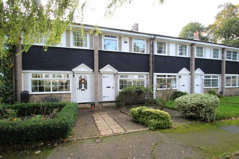 4 bedroom terraced house to rent, Quarrie Dene Court, Leeds, West Yorkshire, UK, LS7