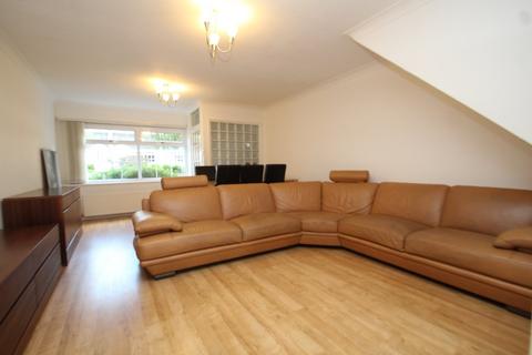 4 bedroom terraced house to rent, Quarrie Dene Court, Leeds, West Yorkshire, UK, LS7