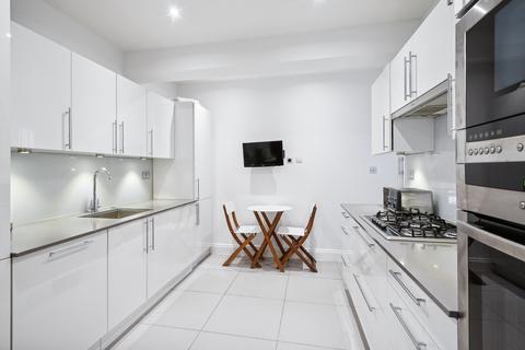 3 bedroom flat to rent, Shelton House, 181 Sloane Street, London