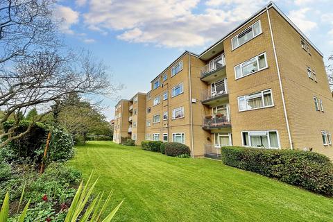 3 bedroom flat for sale, Westbourne