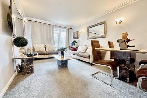 3 bedroom flat for sale, Westbourne