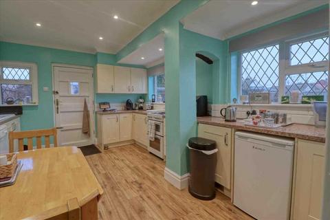 2 bedroom bungalow for sale, Great Clacton CO15