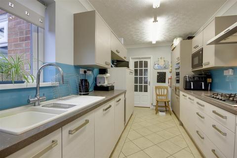 4 bedroom link detached house for sale, Ashgate Road, Willerby