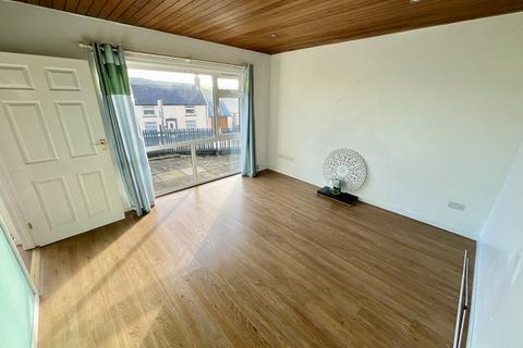 3 bedroom detached bungalow to rent, Glantowy, Tanerdy, Carmarthen