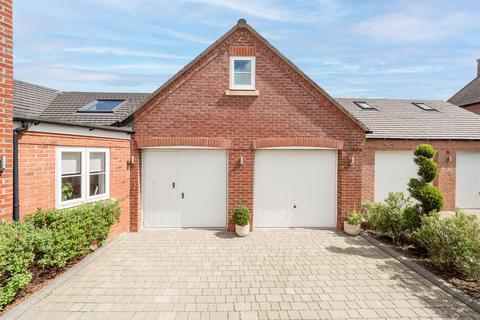 4 bedroom detached house to rent, Hewitt Road, Barford