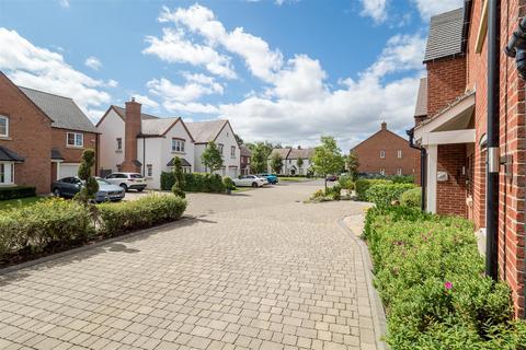 4 bedroom detached house to rent, Hewitt Road, Barford