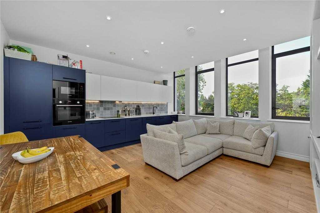 Kitchen/Reception