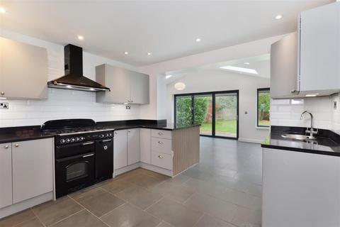 4 bedroom detached house for sale, Loder Drive, Hereford