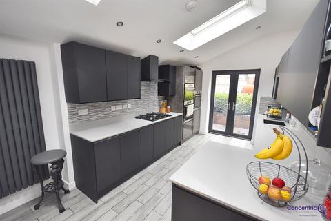 4 bedroom house for sale, Newbury Lane, Oldbury