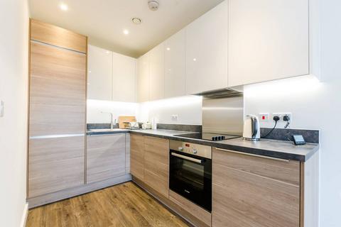 1 bedroom flat to rent, Plough Way, Canada Water, London, SE16