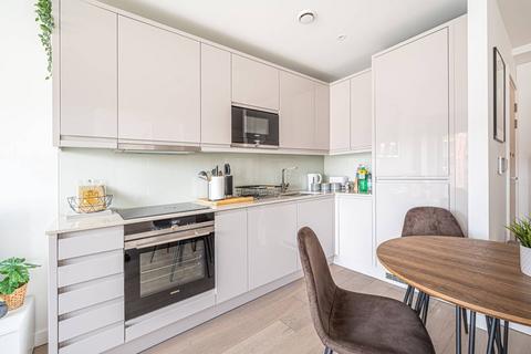 1 bedroom flat for sale, Thonrey Close, Colindale, London, NW9