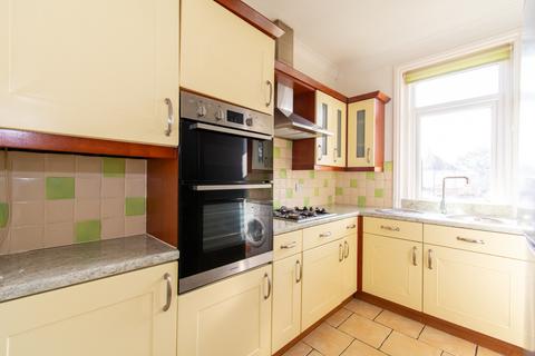 2 bedroom flat for sale, Ensbury Park Road, Bournemouth, Dorset