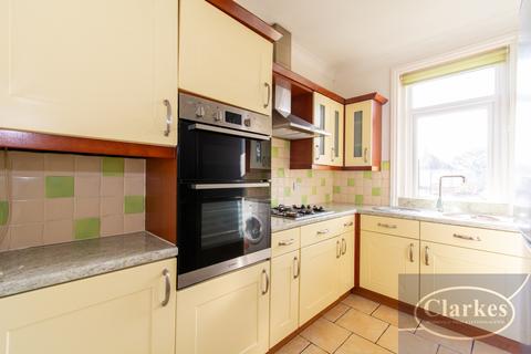 2 bedroom flat for sale, Ensbury Park Road, Bournemouth, Dorset