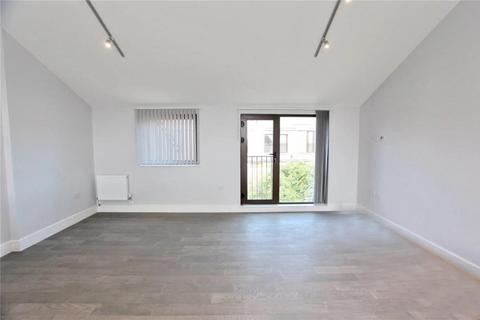 4 bedroom flat to rent, Taylor Close, Northumberland Park