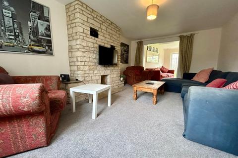 6 bedroom terraced house to rent, Queen Elizabeth Road, Cirencester, Gloucestershire, GL7