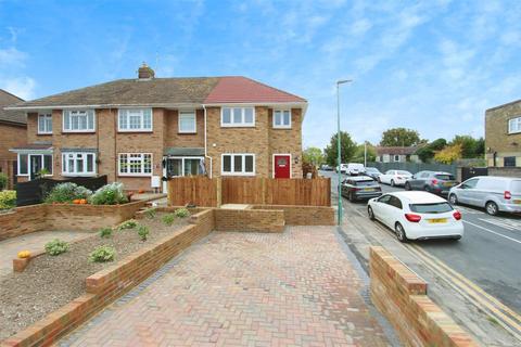 2 bedroom end of terrace house for sale, Maidstone Road, Rainham, Gillingham