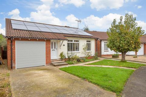 2 bedroom detached bungalow for sale, Westlands, Rustington, West Sussex