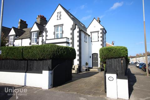 4 bedroom end of terrace house for sale, Adelaide Street, Fleetwood, Lancashire, FY7