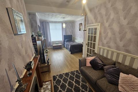 3 bedroom terraced house for sale, Rutland Street, Grangetown, Cardiff