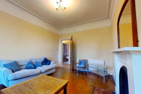 2 bedroom flat to rent, Wallace Street, Stirling, Stirlingshire, FK8