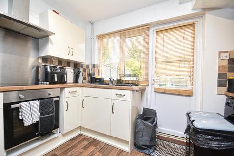 39 Fakenham Drive, Hereford, HR4 9UG