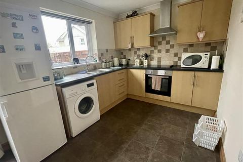 12 Clos Gwili, Cwmgwili, Llanelli, SA14 6AQ