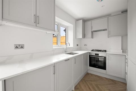 42 Bridge Road, Hounslow, TW3 1SG