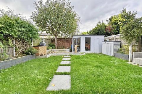 1 Foundry Way, Rayne, Braintree, CM77 6AE