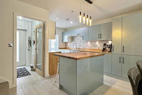 1 Foundry Way, Rayne, Braintree, CM77 6AE