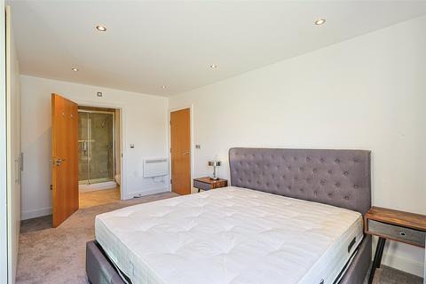 3 bedroom apartment for sale, Boulevard Drive, Beaufort Park, Colindale, NW9