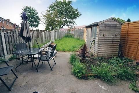 3 bedroom end of terrace house for sale, Eastbourne Terrace, Pontefract