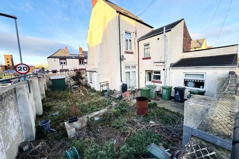 4 bedroom end of terrace house for sale, Burbank Street, Hartlepool