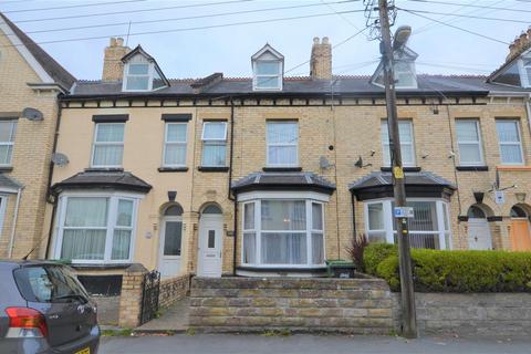 4 bedroom terraced house to rent, Carlton Terrace, Barnstaple