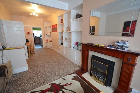 4 bedroom terraced house to rent, Carlton Terrace, Barnstaple