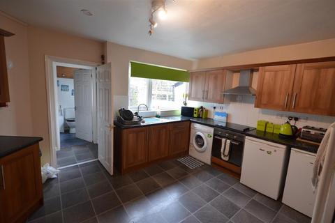 4 bedroom terraced house to rent, Carlton Terrace, Barnstaple