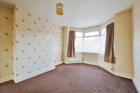 3 bedroom terraced house for sale, Willerby Road, Hull,HU5 5HP